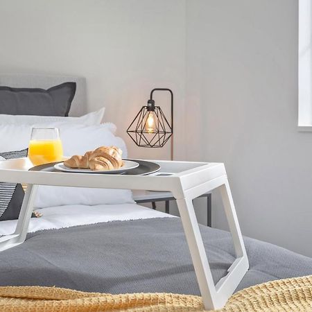 Luxury Serviced Apartments Stevenage, Hertfordshire מראה חיצוני תמונה