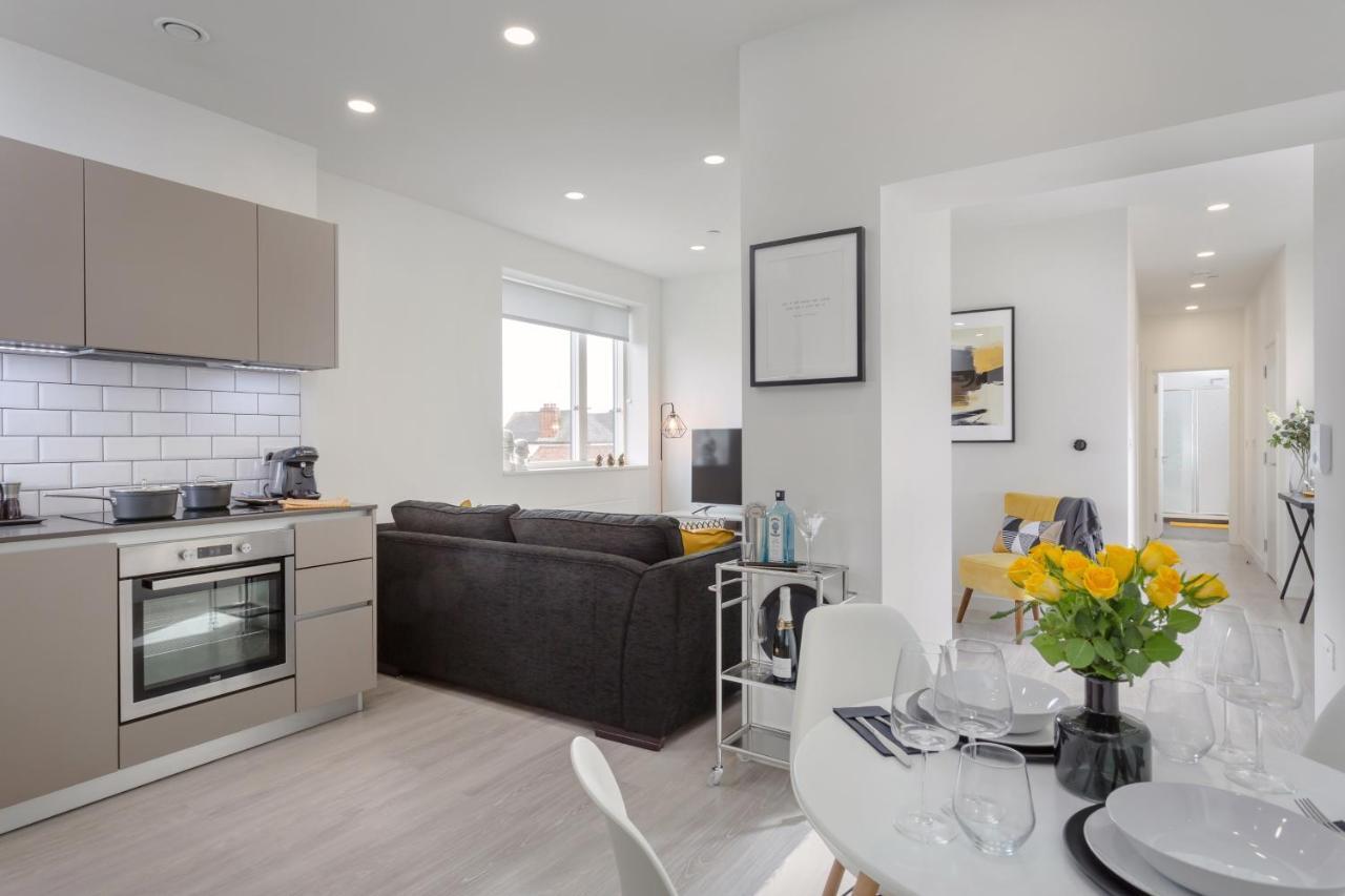 Luxury Serviced Apartments Stevenage, Hertfordshire מראה חיצוני תמונה