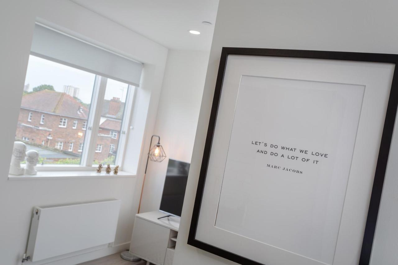 Luxury Serviced Apartments Stevenage, Hertfordshire מראה חיצוני תמונה