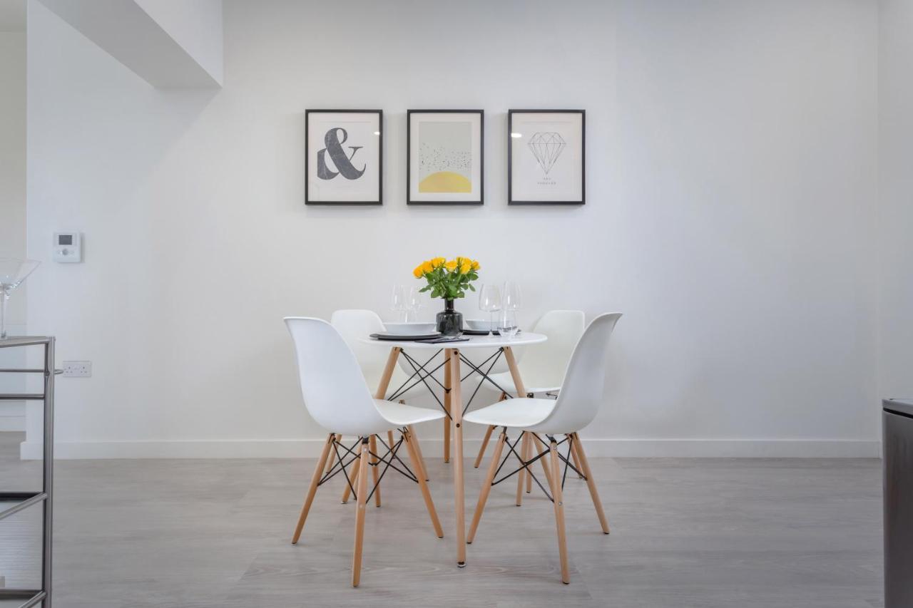 Luxury Serviced Apartments Stevenage, Hertfordshire מראה חיצוני תמונה