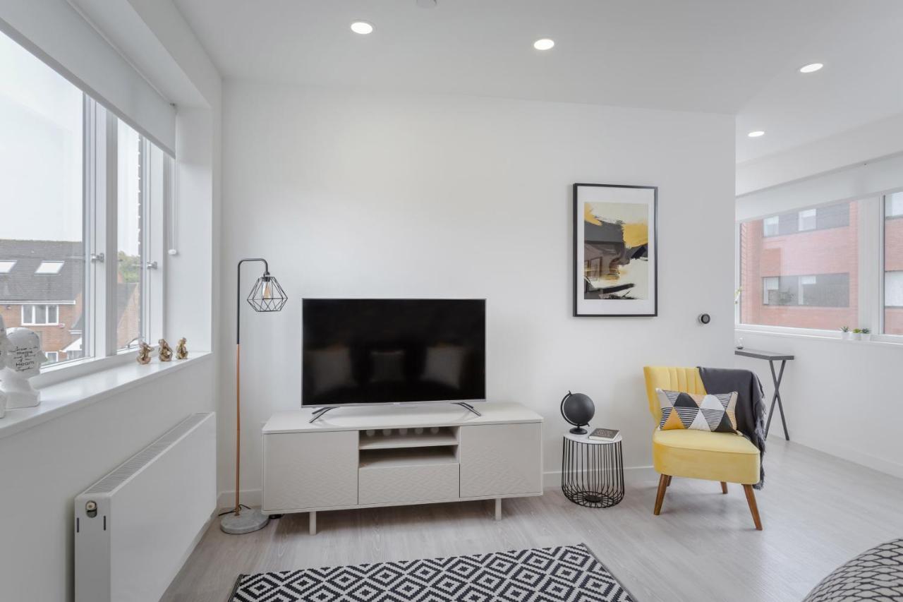 Luxury Serviced Apartments Stevenage, Hertfordshire מראה חיצוני תמונה